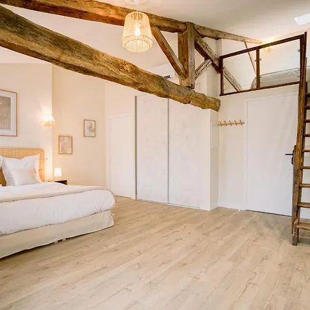 Les De La Cathedrale *