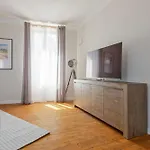 Les De La Cathédrale Apartamento *