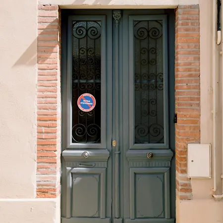 Les De La Cathedrale Апартаменты