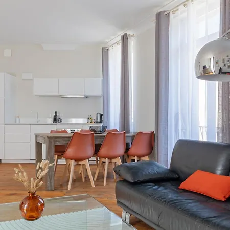 Les De La Cathédrale Apartamento