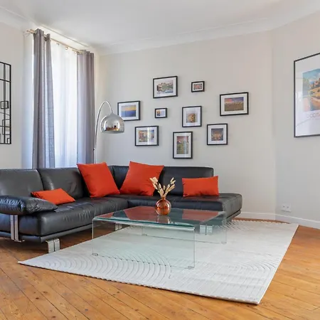 Les De La Cathedrale